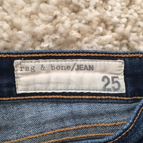 Rag & Bone..Dark wash skinny jeans- size 25 - Picture 5 of 5